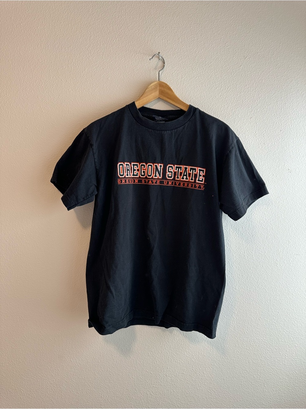OREGON STATE UNIVERSITY  Vintage 2000’s Jansport Graphic Tee Men’s medium